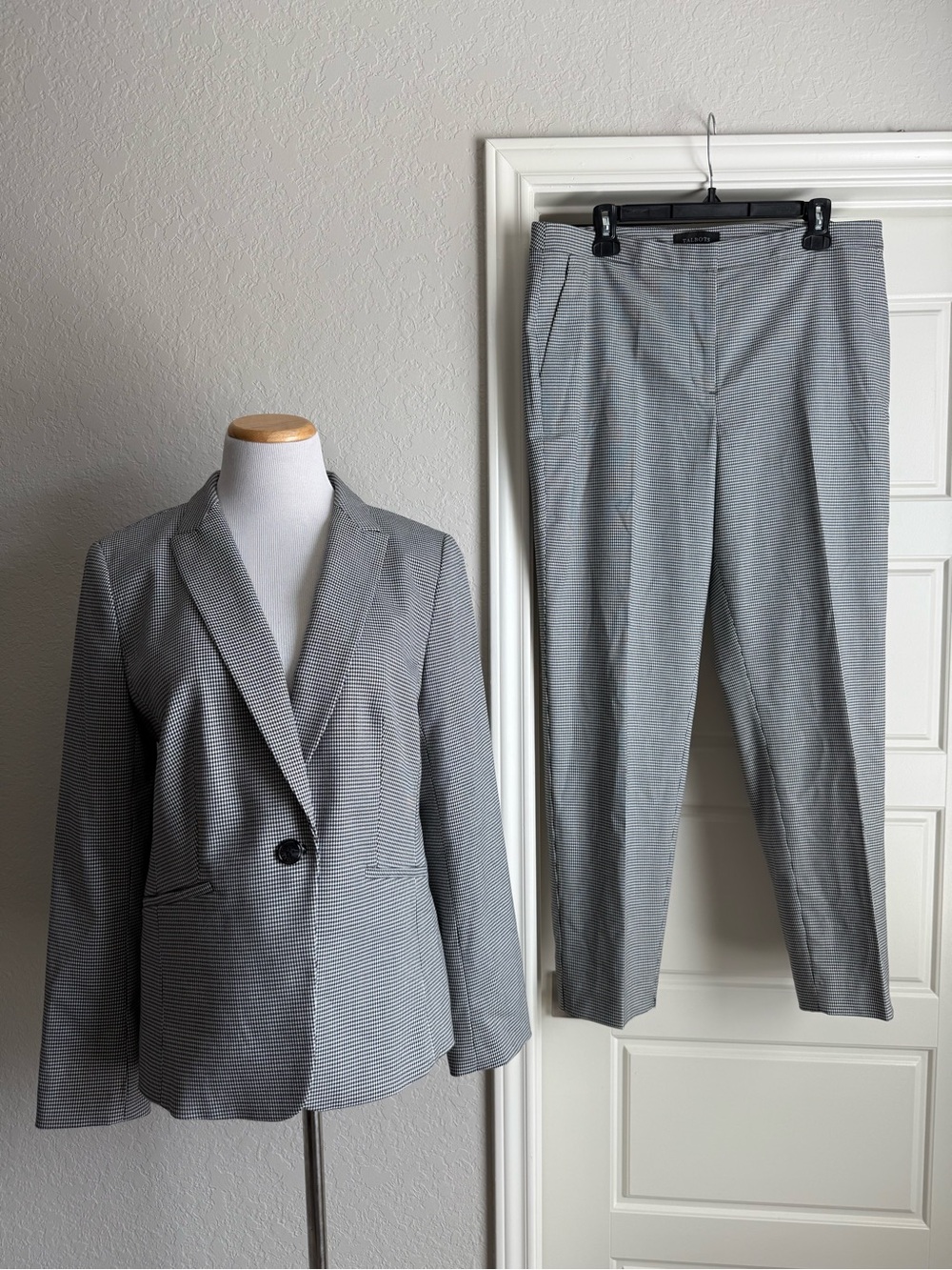 Talbots Square Houndstooth Blazer - Picture 11 of 11